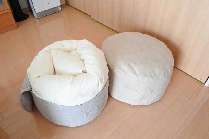 押し入れに入りきらない掛け布団がクッションに大変身！