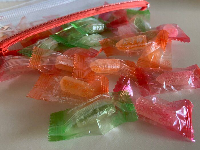 人気の文房具！Keptペンケースとカンロがコラボした「天才糖」に注目