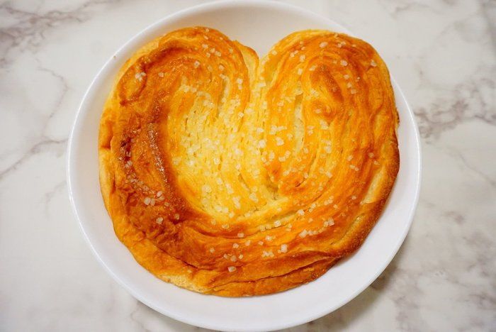 【ローソン】見た目は源氏パイ⁉︎ハート型のパンに胸キュン