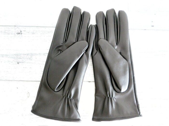 【3coins】高見え！SNSでも話題のファッションアイテム