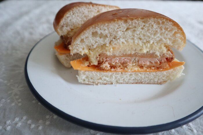 セブンイレブンのサーモンフライバーガーが美味しすぎて満足度100%