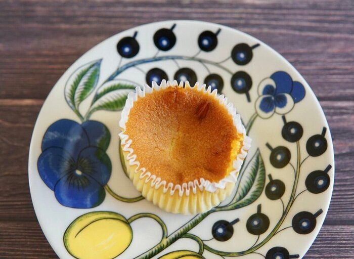 【ローソン】生カスタードスイーツ新作は、酸味の中に甘みが際立つ「ふわとろ生カスタードチーズケーキ」