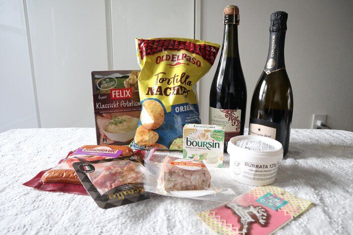 【お得情報アリ!】カルディ歴10年が選ぶ!クリスマスパーティーにおすすめな豪華に見えて、手軽で美味しい食事をご紹介!