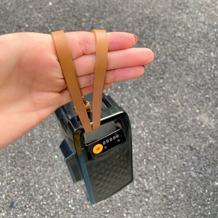 すごく便利！ダイソーこれで電動自転車も快適に！見た目も良い！