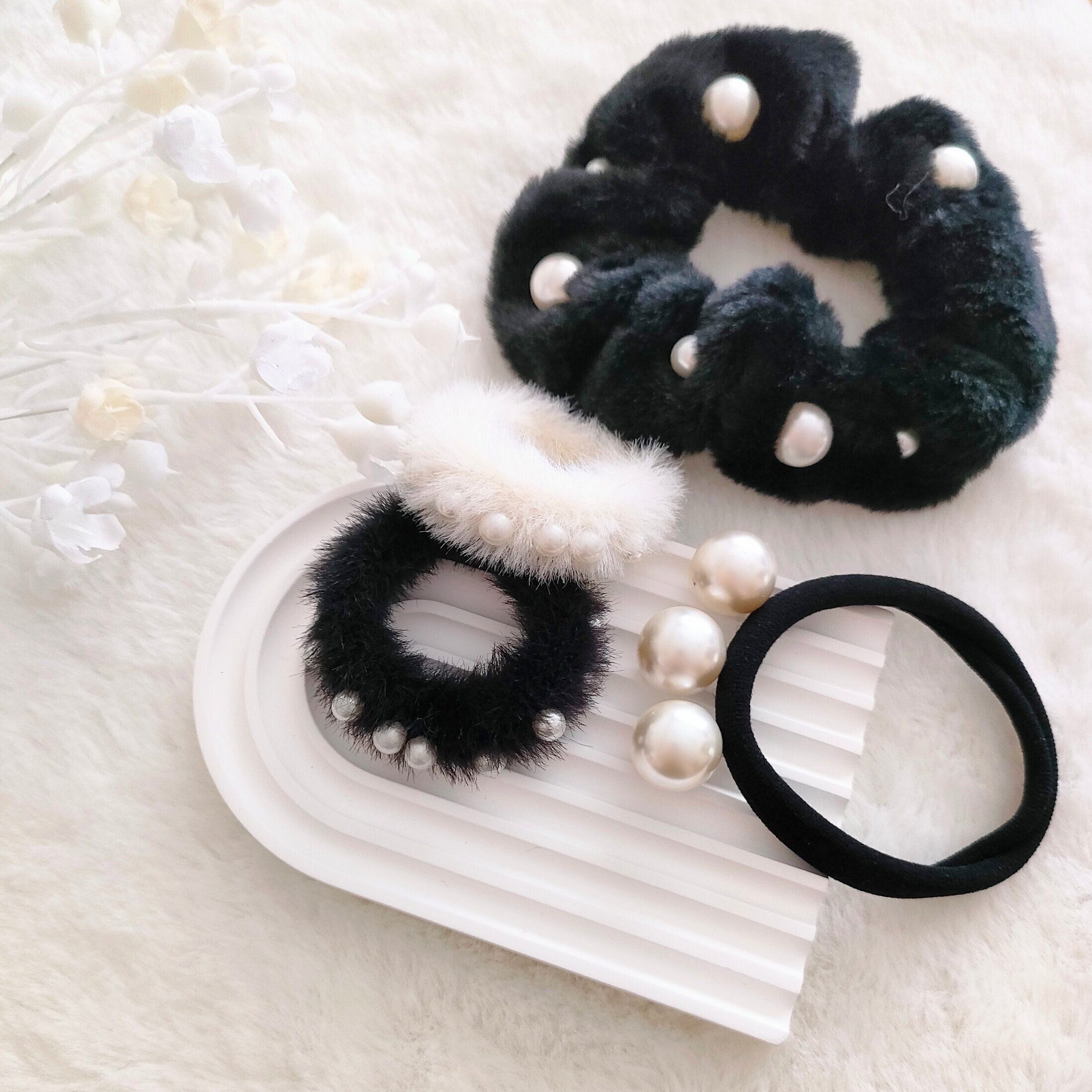 【キャンドゥ】店頭から消えた！SNSでバズり中の高見えヘアアクセ3選