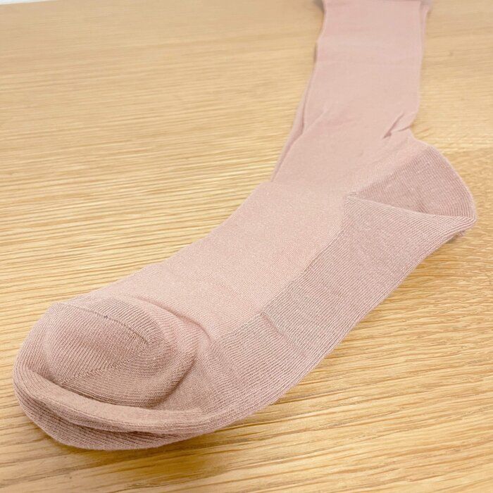 カラーパンツ履くなら絶対コレ！ストッキングみたいな靴下みーつけた！