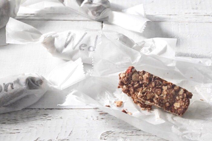 余ったオートミール消費におすすめ！レンジ加熱で作れるオートミールバー