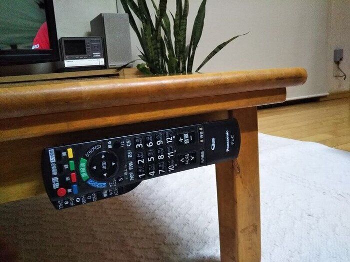 【ダイソー】リモコンが超ラクにすっきり収納できる方法♡