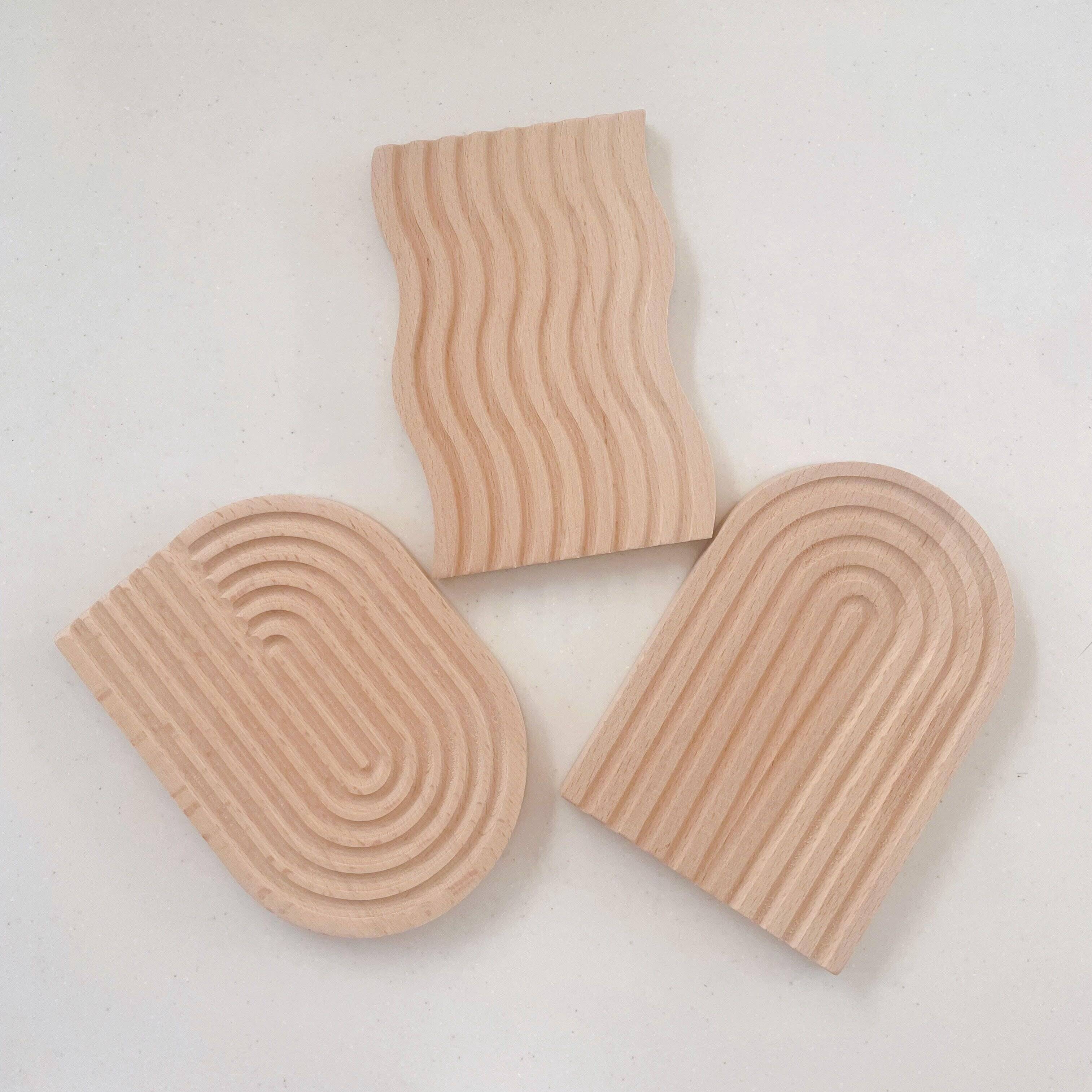 【ダイソー】オシャレな部屋にあるやつっ！木製インテリアトレーがまさかの110円