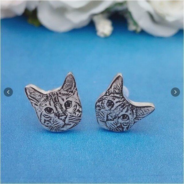 オーダーメイドのネコピアス