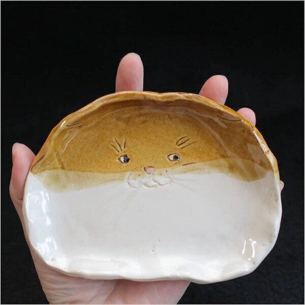 「羊陶Worker omu」の猫モチーフ作品