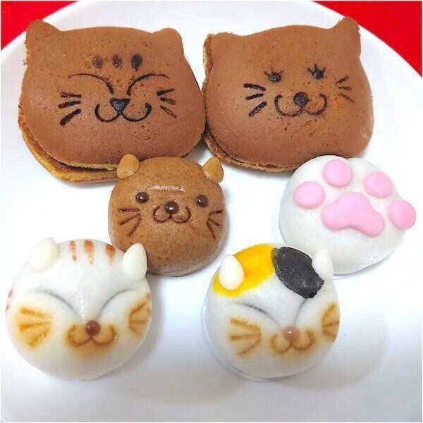 猫和菓子「あわ家惣兵衛」