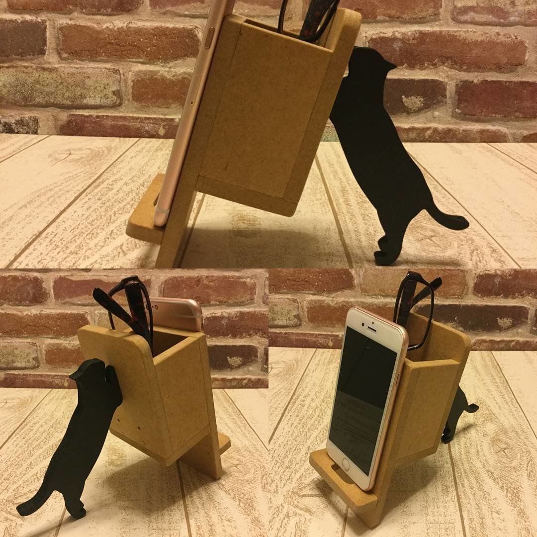 ペーパークラフト　ささえる猫　眼鏡置き＆スマホ置き