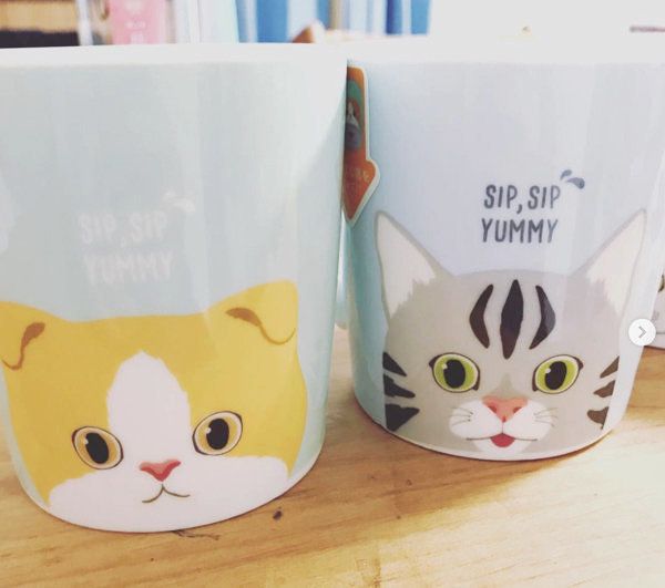 ダイソーの猫マグカップ