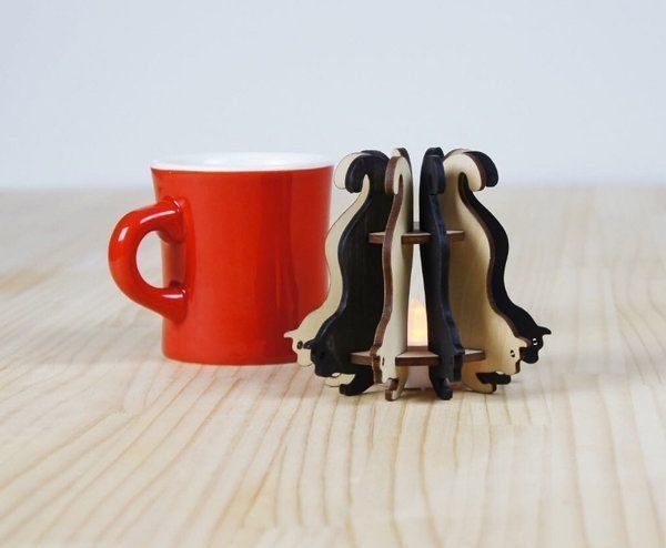 猫モチーフの木製インテリア作品