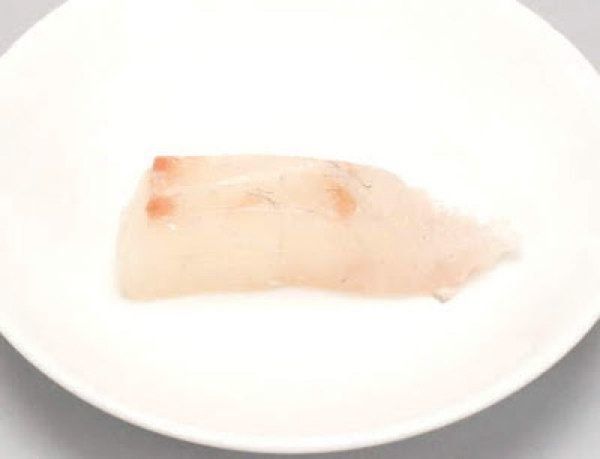 たいの刺し身
