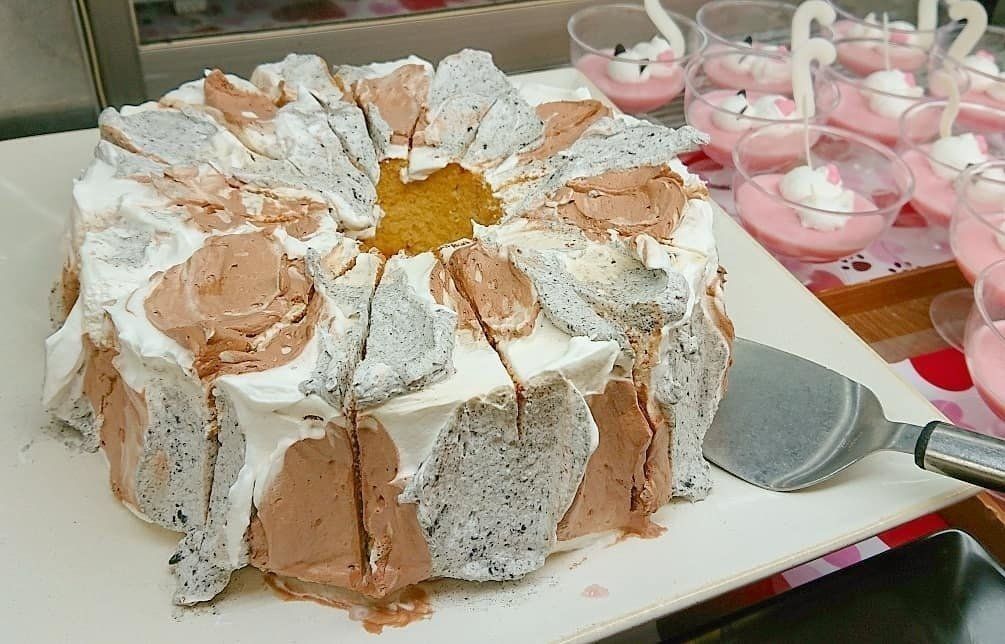 いたずら好きの三毛猫シフォン