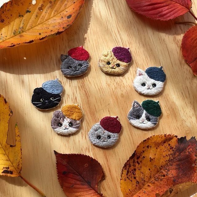 ベレー帽猫ちゃんブローチ