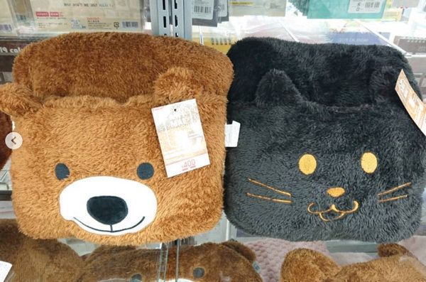 ダイソーのフットウォーマー