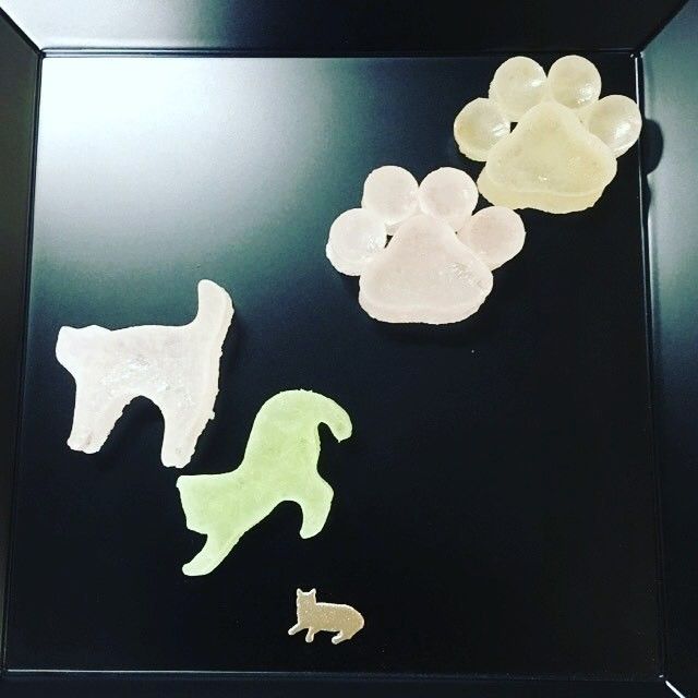 青峰堂のねこはく糖