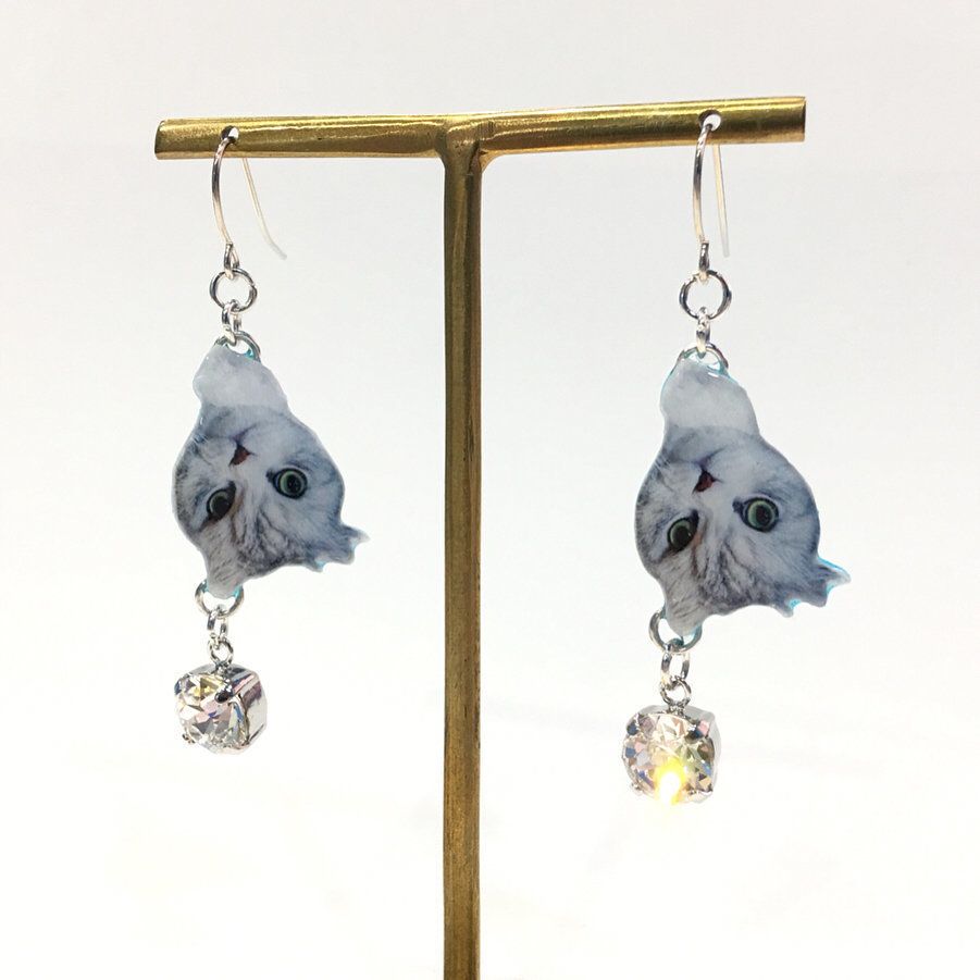 猫モチーフピアス