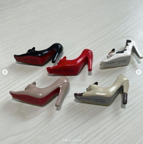 カプセルトイ「船橋つとむ ハイヒール猫」