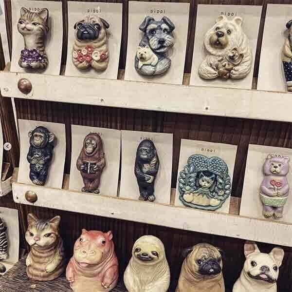 「pippi」の猫ブローチ