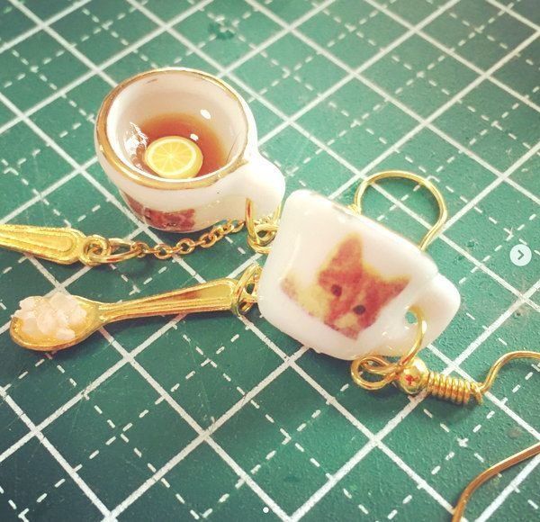 猫モチーフのアクセサリー