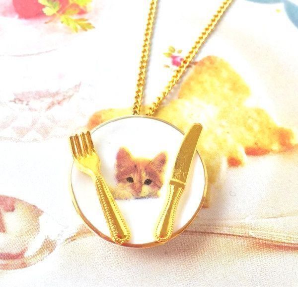 猫モチーフのアクセサリー