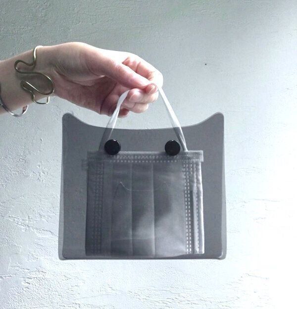 ネコリパブリックの「CATマスクバッグ」