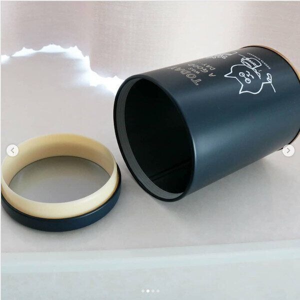 「Third Cat Café」のコーヒーキャニスター