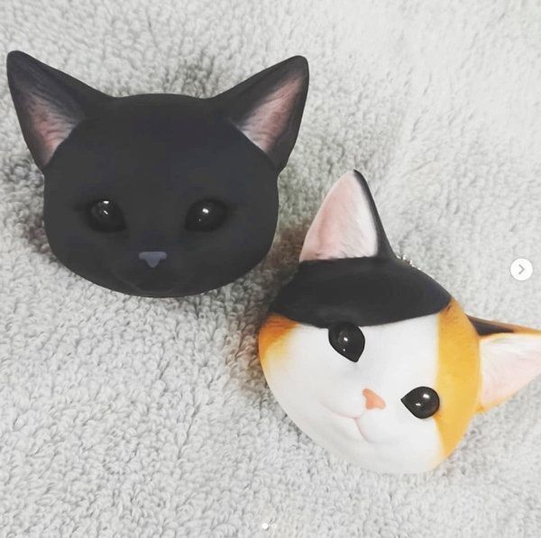 株式会社キタンクラブの仔猫ライトバッジ