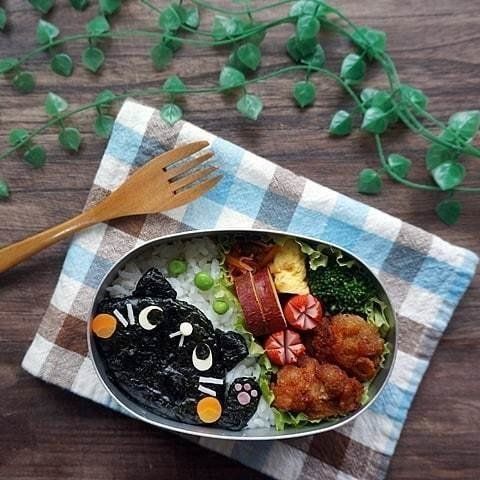 イラストみたいな猫弁当