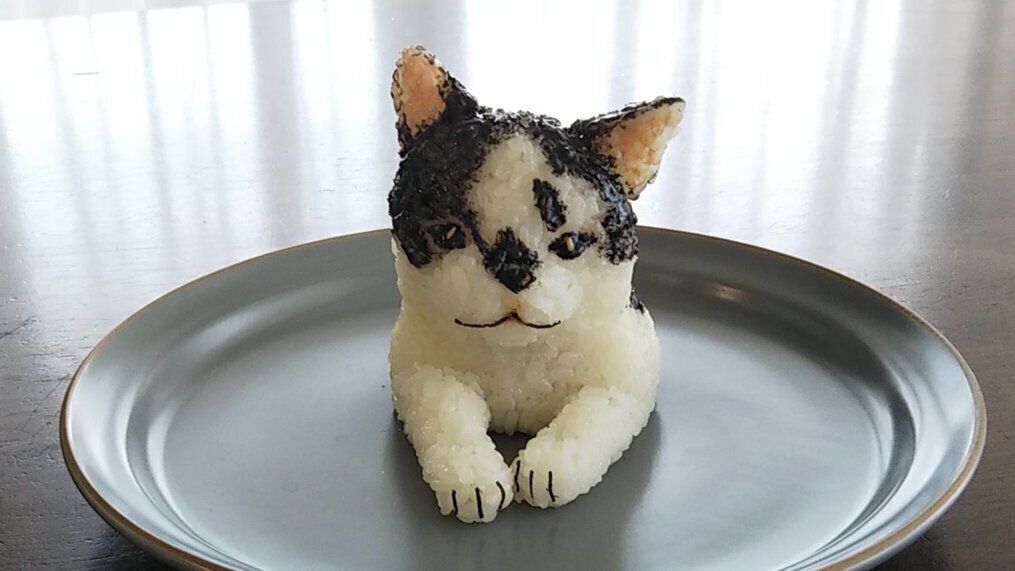 「牛柄の猫」おにぎり