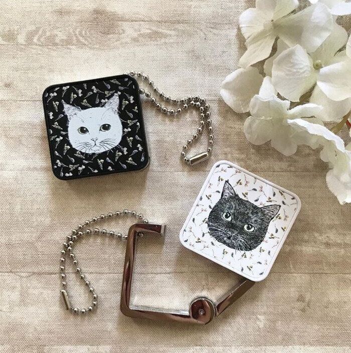 猫のバッグハンガー