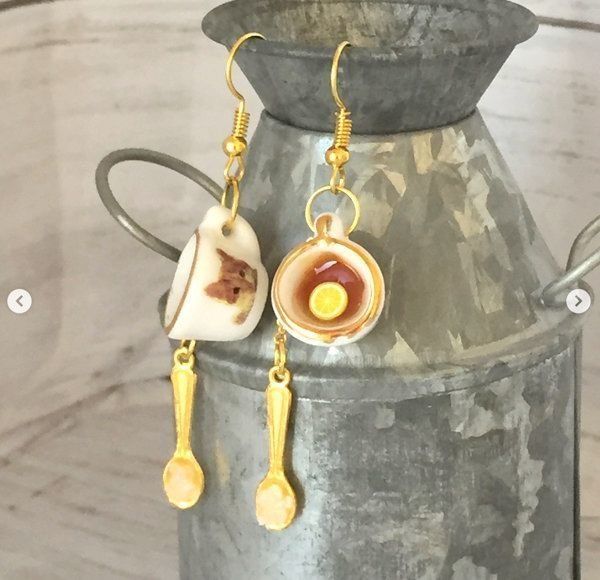 猫モチーフのアクセサリー