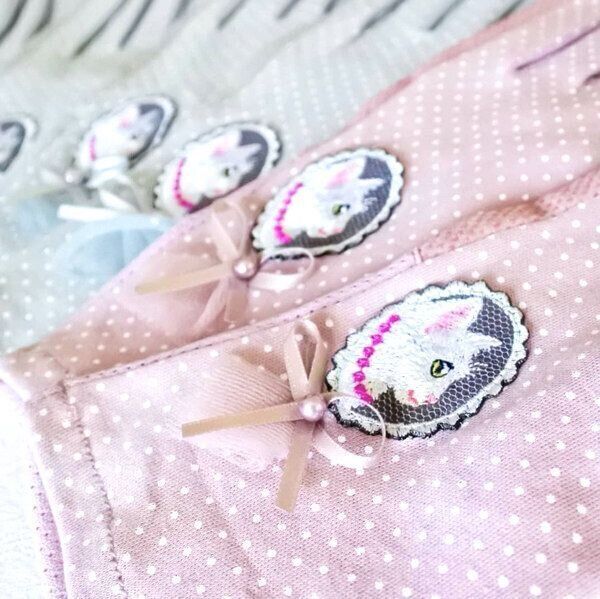 コイトネコの猫刺繍作品