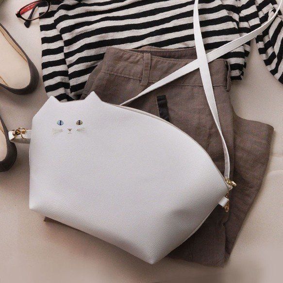 ☆BIGサイズ☆ひげの白猫クラッチポシェット2way