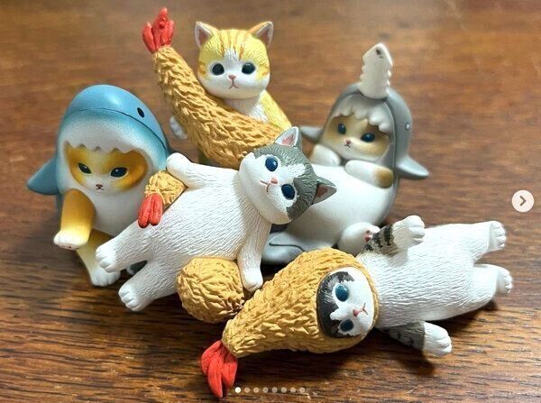 カプセルトイ「mofusand えびにゃんフィギュア」