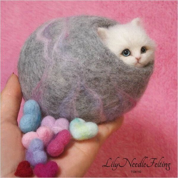 Lilyさんの猫のニードルフェルト作品