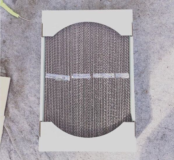 段ボール爪とぎ