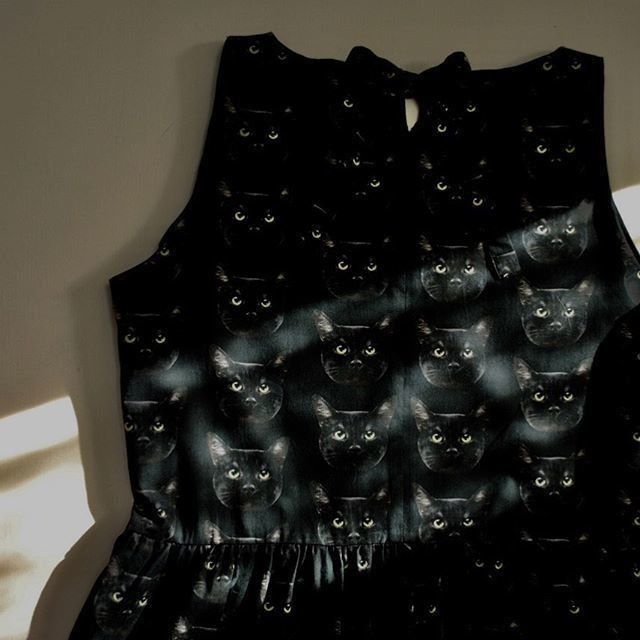 黒猫ワンピース