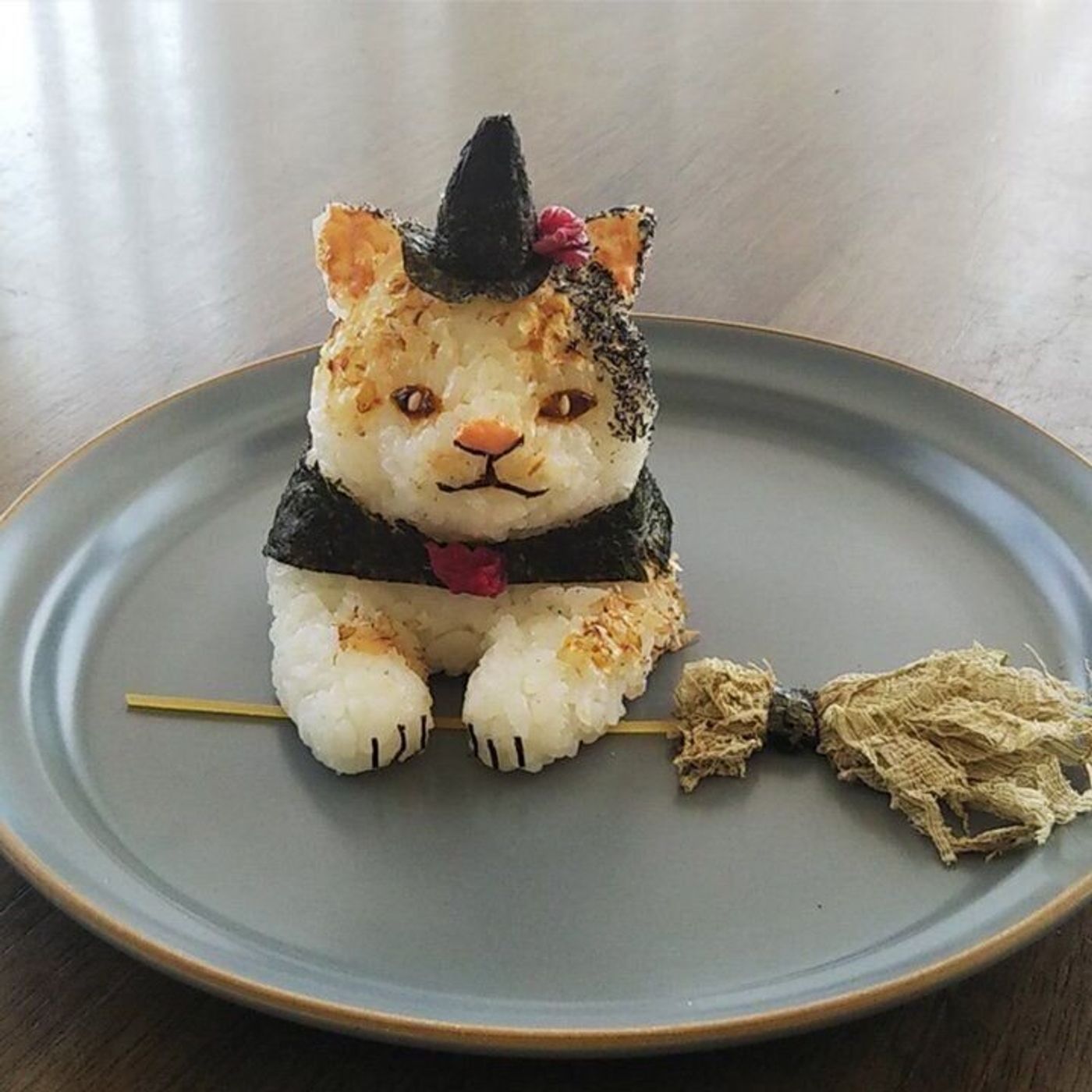 かわいくておいしそう 表情豊かな猫おにぎりの制作者にお話を聞いてみた ねこのきもちweb Magazine かわいくておいしそう 表情豊かな猫おにぎりの制作者にお話を聞いてみた ねこのきもちweb Magazine