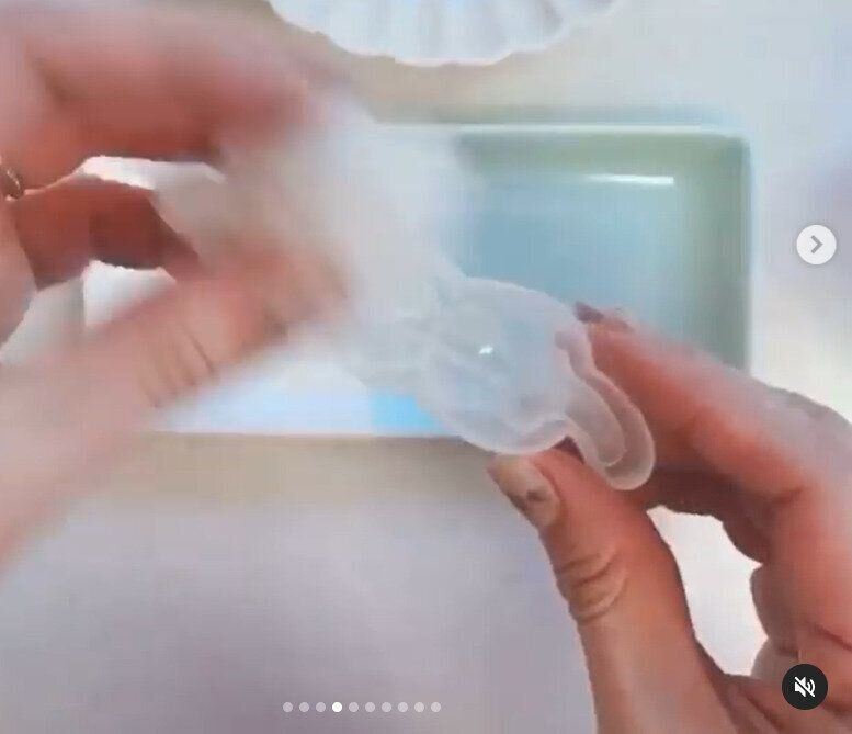 大根おろしニャンに大根をセットする