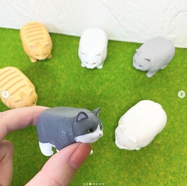 カプセルトイ「ネコピラミッド」