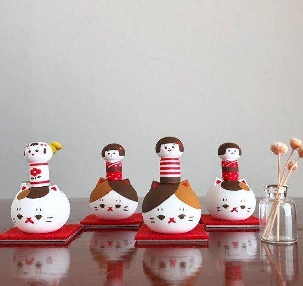 かわいい猫こけしたち