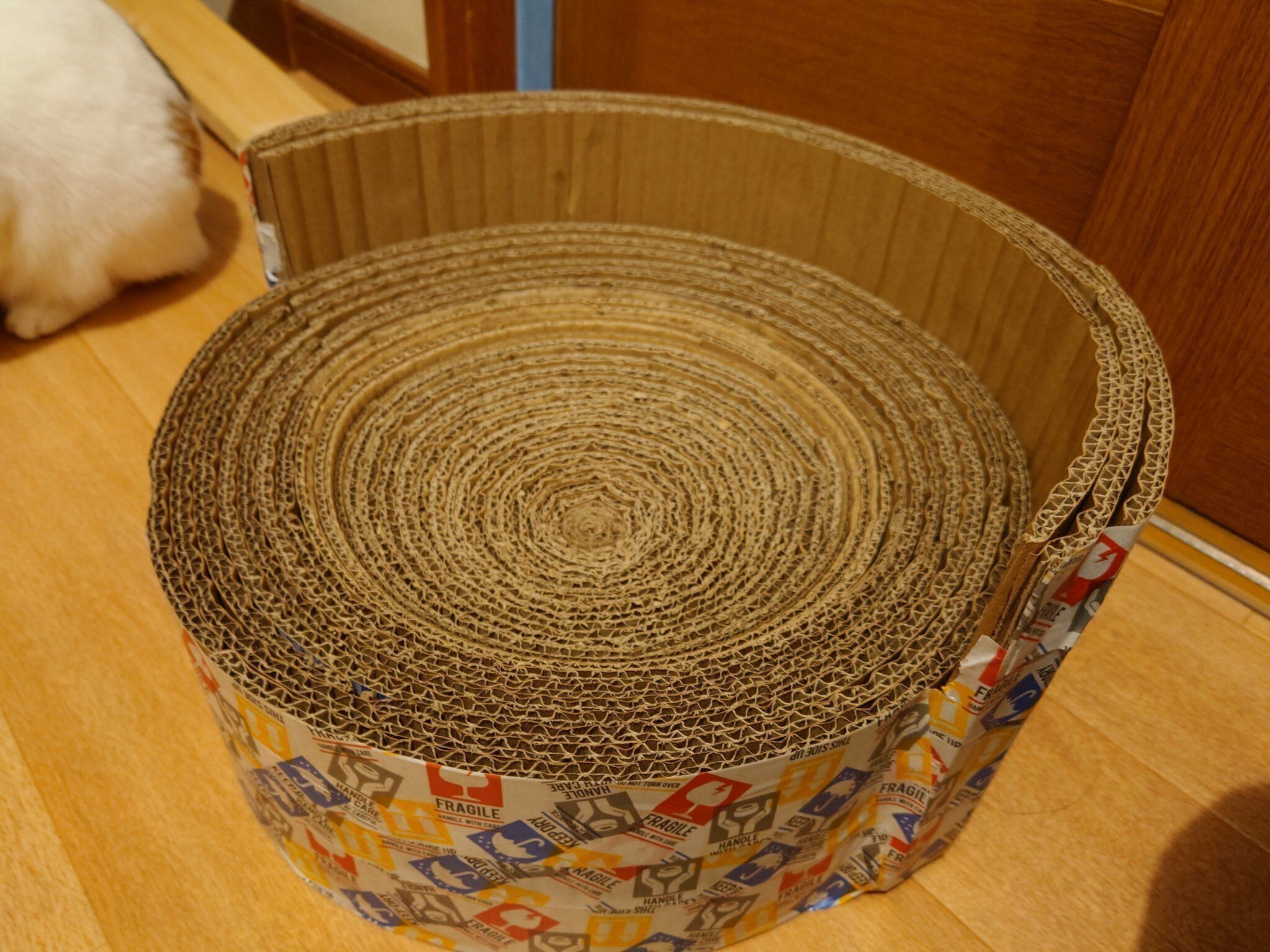 爪とぎベッドの内部