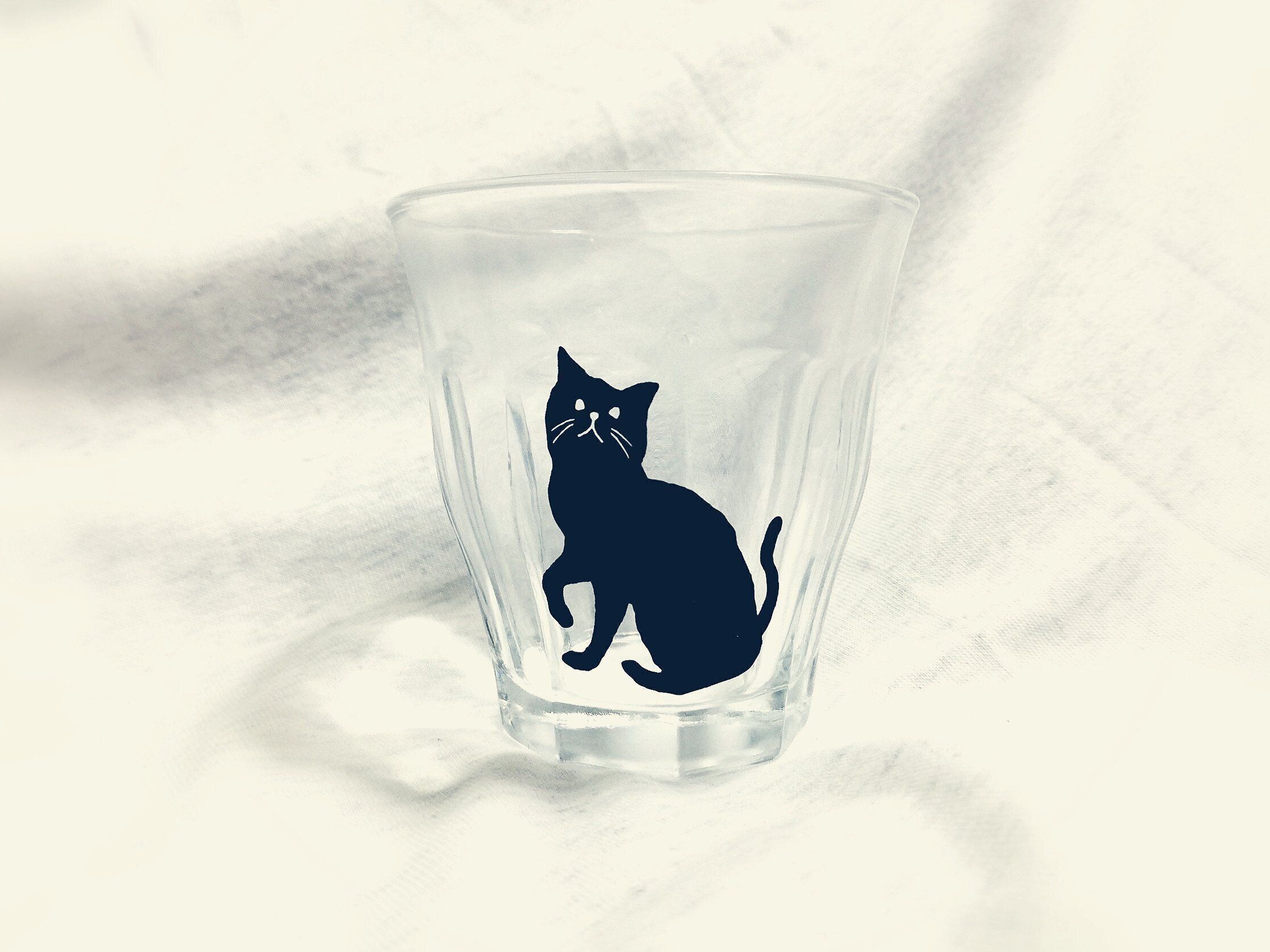 黒猫のコップ