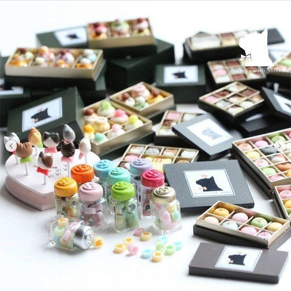 『Sweets with Shinku』の猫モチーフのミニチュア作品