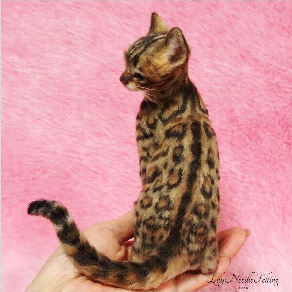 Lilyさんの猫のニードルフェルト作品